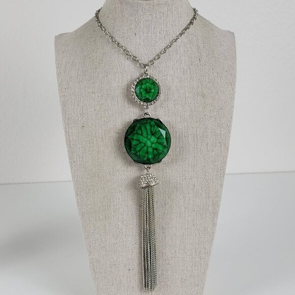 Vera Wang Jewelry - Vera Wang Green Cabochon Clear Crystal Tassel Pendant Necklace 32 In Silver Tone